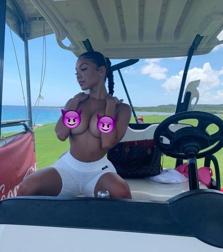 xttiona estrella porno atractiva foto