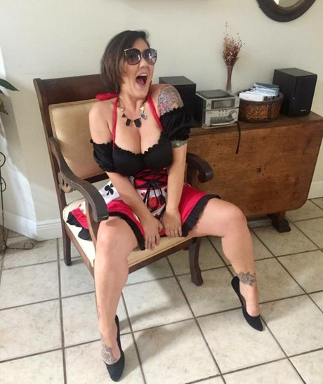 Claire Dames modelo hd fotos