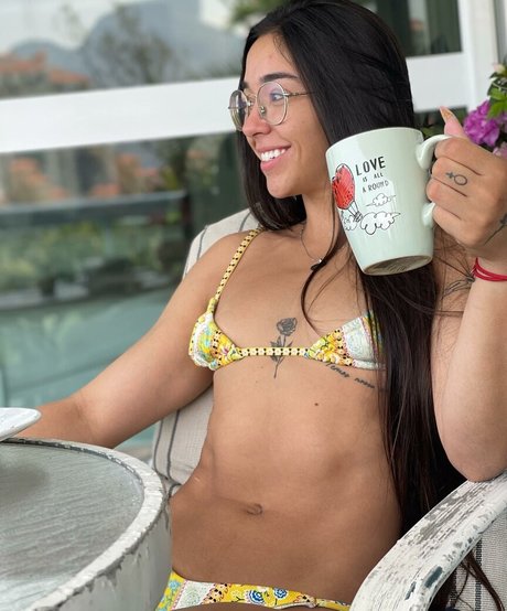 Amira Daher modelo sexy recopilación