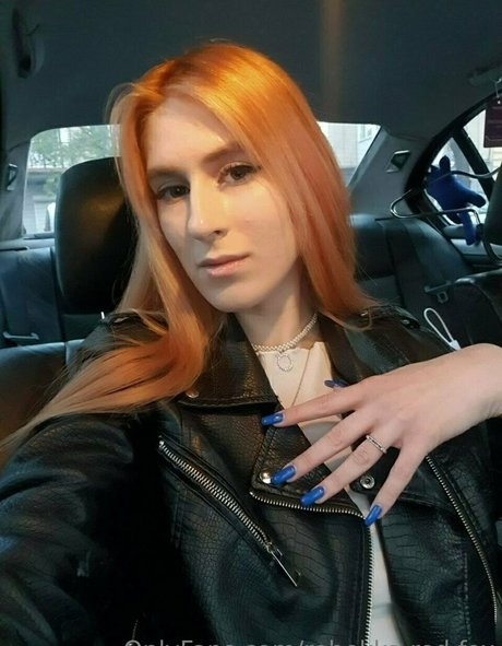 rebekka red fox buena actriz galerías