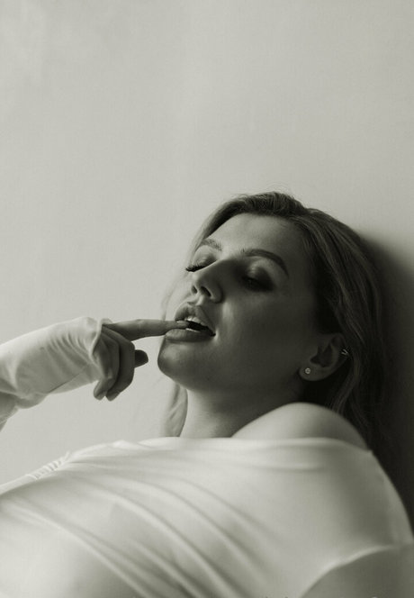 lolataylorfree modèle nu archive