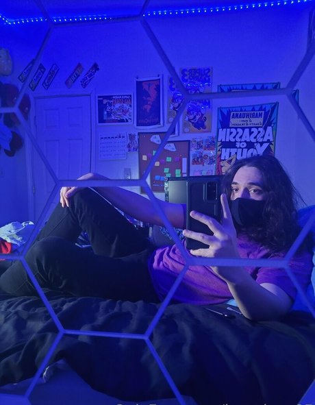 leoprince95 modèles nus img