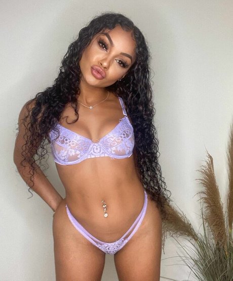 ImanniJackson estrella caliente imagen