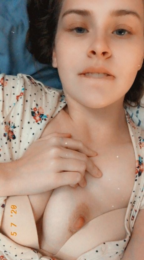 nessajade modèle hd image