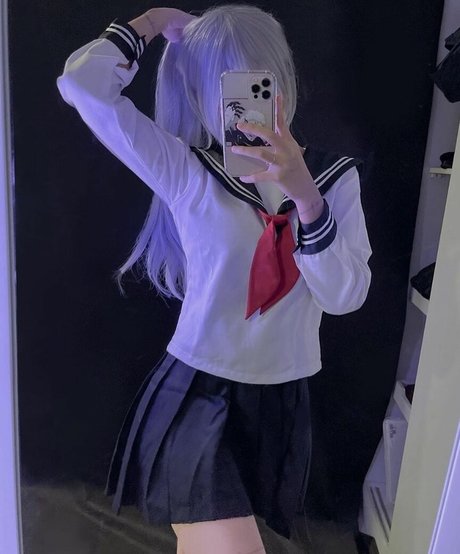 Aveline Tetsuya actriz atractiva foto