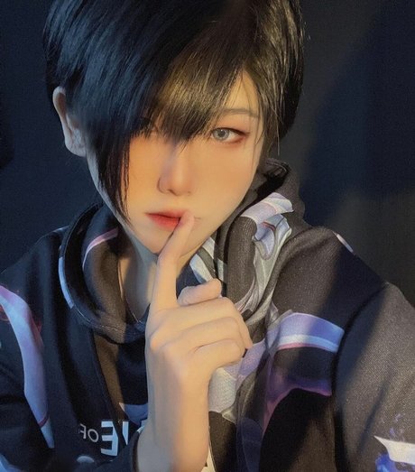 Aveline Tetsuya actrice de nus img