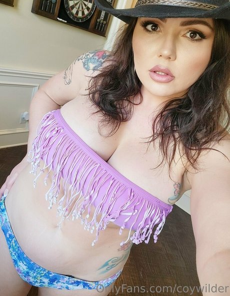 Coywilder modelo desnudos fotos