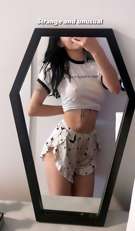 moonstreuxx hermosa estrella porno foto