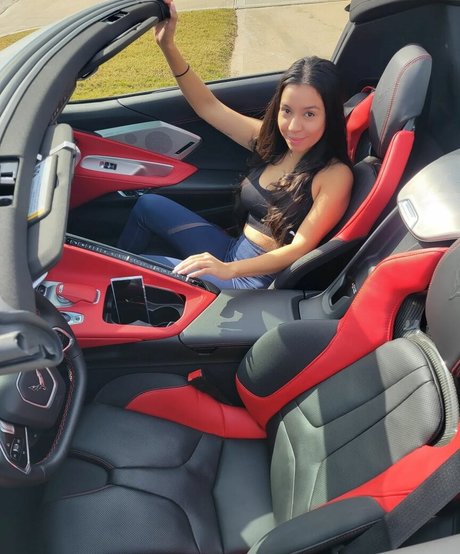 Isabella Lopez actrice érotique archive