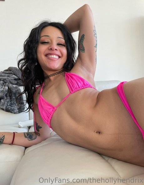 Holly Hendrix mannequin photos