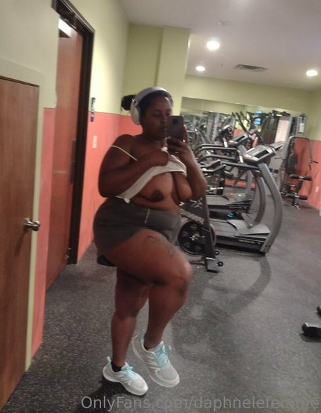 daphnelefemme estrella adulta archivo