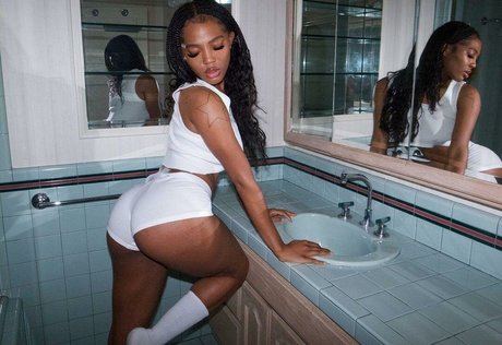 Quenlin Blackwell hermosa actriz imagen