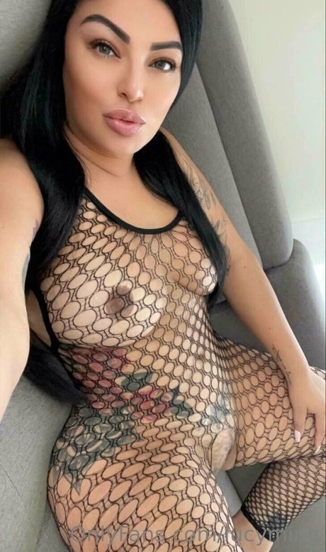 lucyming estrella erótica galerías