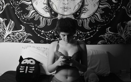 officialwybielo étoile érotique des photos