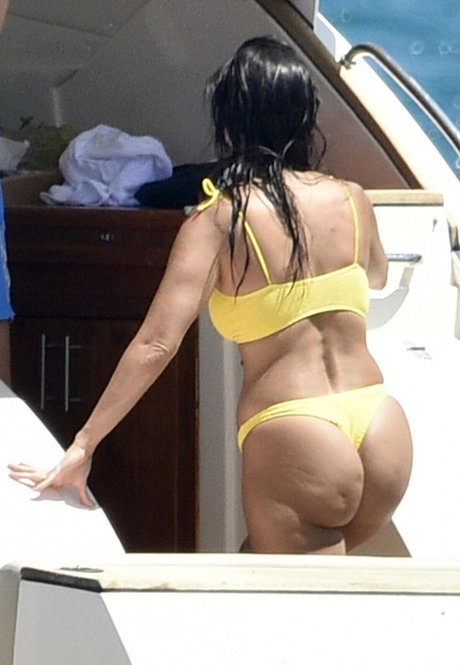 Kourtney Kardashian bonita modelo imágenes