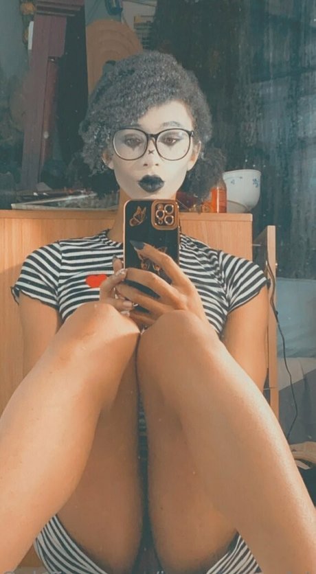 ivyevescarlet estrella porno caliente imagen