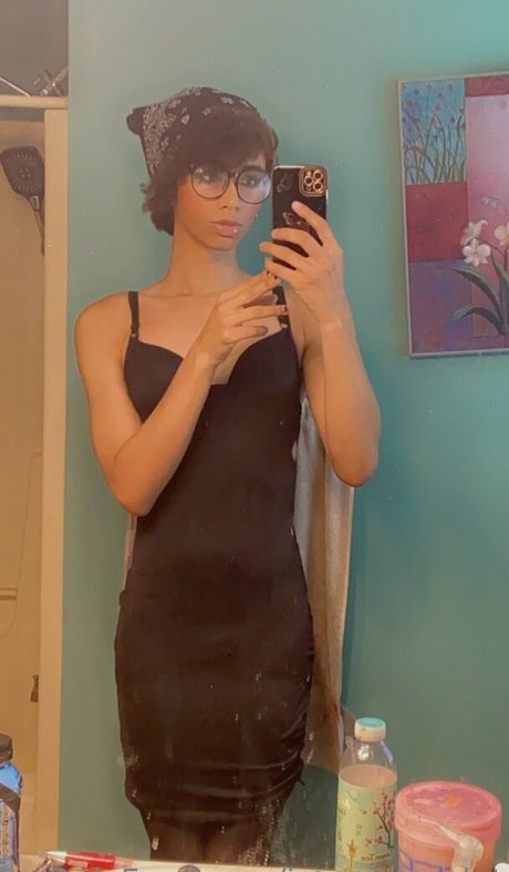 ivyevescarlet étoile gratuite collection