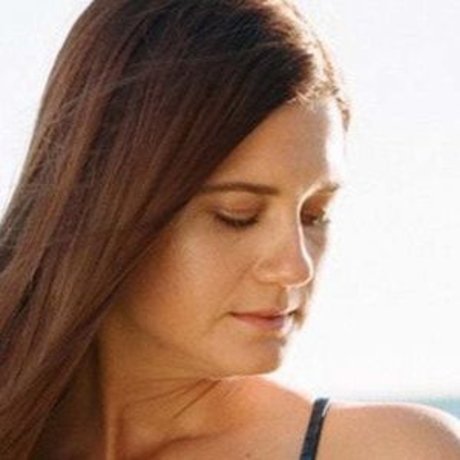 Bonnie Wright star du porno en haute qualité des photos