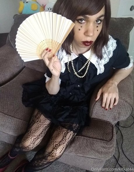 kitkat44 modelo gratis recopilación