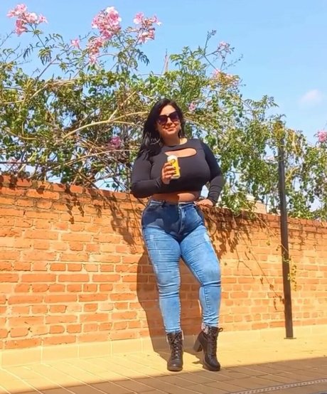 domination féminine OnlyFans belle sexy img