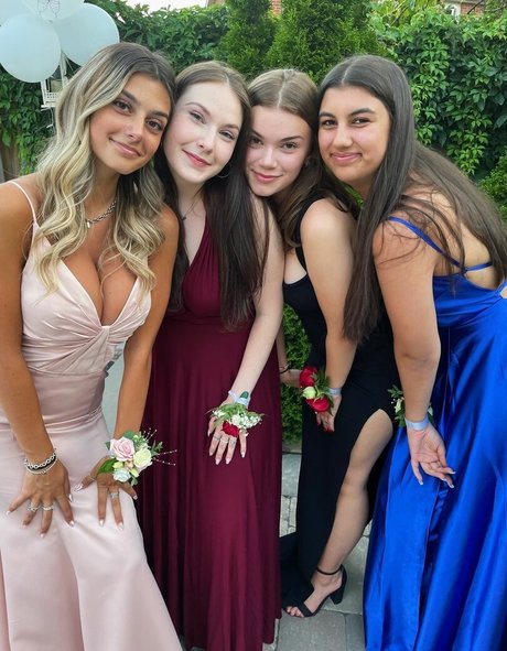 Maya Franco modèle pornographique collection