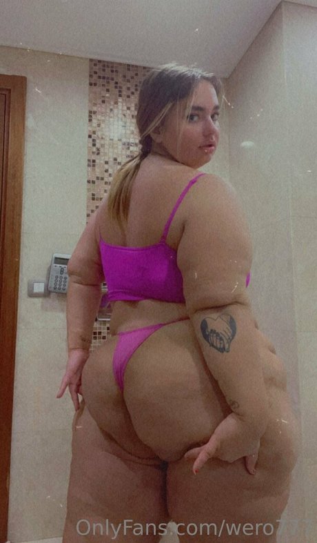 wero777 estrella porno atractiva imágenes