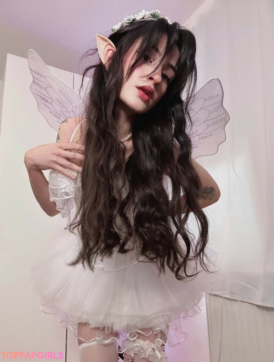 Salinono model hot gallery