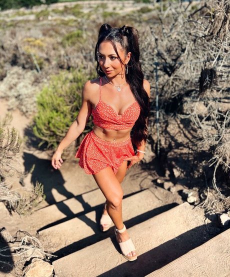 Ashley Nocera modelo xxx galerías