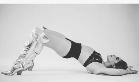 Raquel Rodriguez modelo erótico archivo