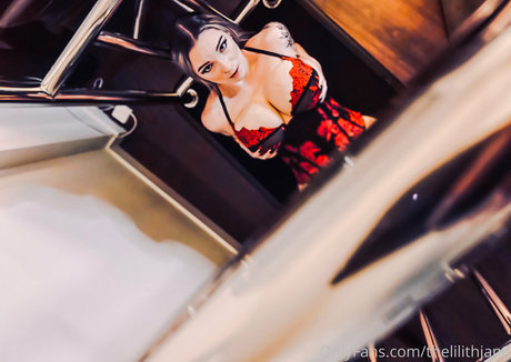 Lilith Jane étoile sympa galeries