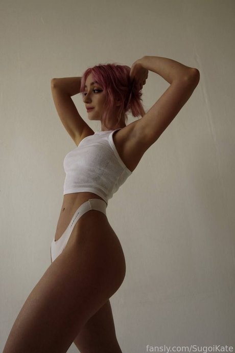 Sugoi Kate star du porno belle image