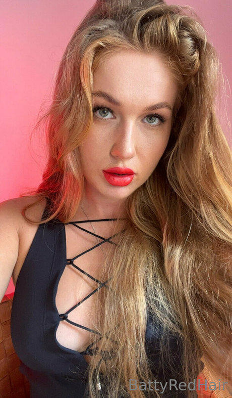 batty red hair bonita estrella porno fotos