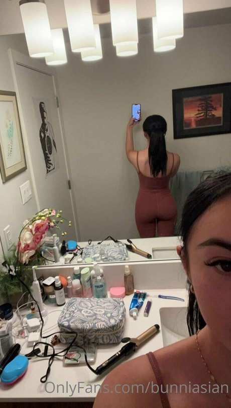 bunniasian actriz porno fotos