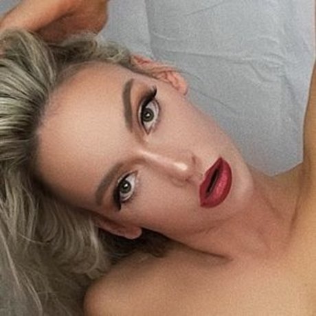 Krystal Preiss porn model archive