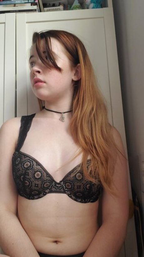 Short Stack Slut bonita estrella porno galerías