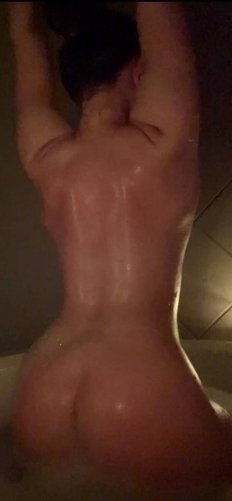 chrissy climbs hermosa actriz imágenes