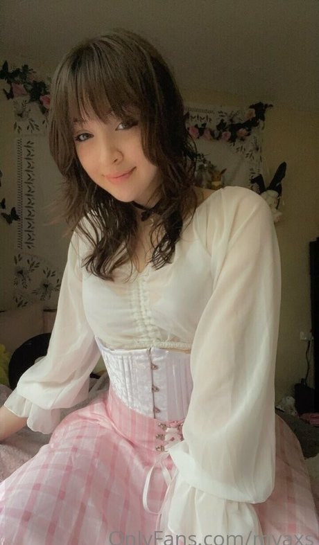 MyaXS xxx star du porno galerie