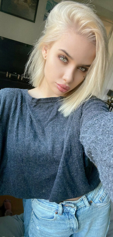 Sweet Aliceee bonita estrella porno imágenes