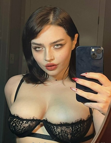 Queen Nephilim star du porno galerie