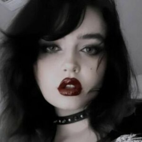 Queen Nephilim nudes actress archive