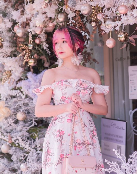 Akaei Ray hermosa actriz imagen