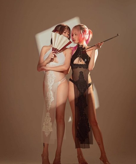 Akaei Ray estrella porno hermosa imagen