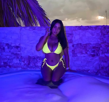 audryadames estrella sexy galería