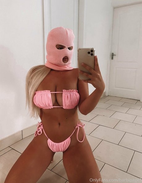 Apollonia Llewellyn Miniatura