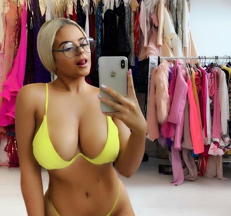 Apollonia Llewellyn arte estrella porno foto