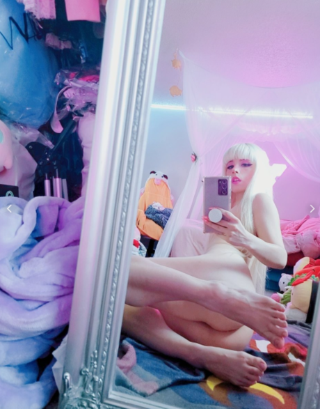 Monster Girl hermosa estrella galerías