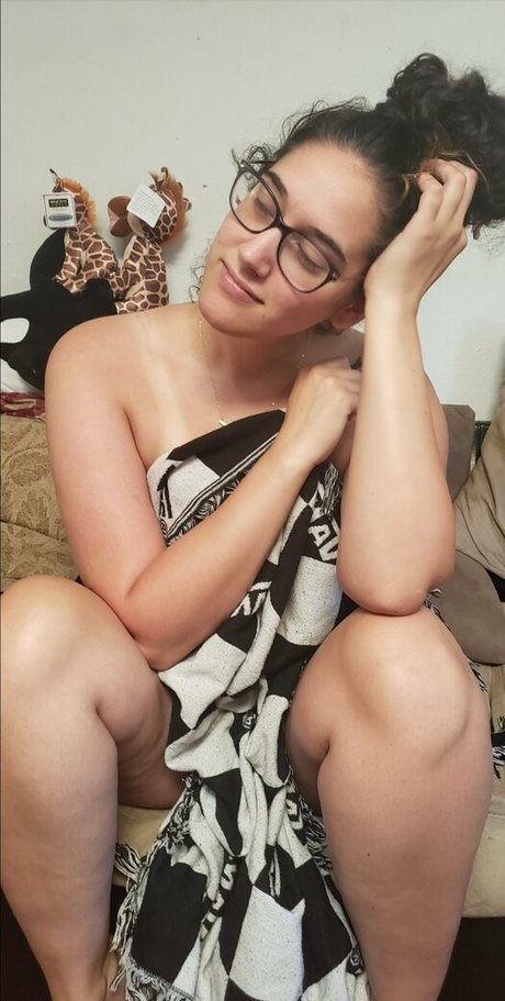 sarahexposed model naked photos