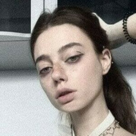 Ghostcrybaby estrella atractiva imágenes