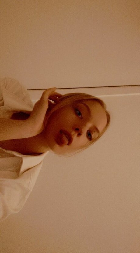 jovi fragole model xxx photo