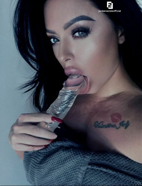 Jordan Sensie actrice hd galerie